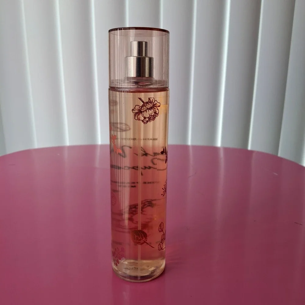 Bath & Body Works PINK VELVET CUPCAKE Fine Fragrance Mist 8 fl oz Discontinued
